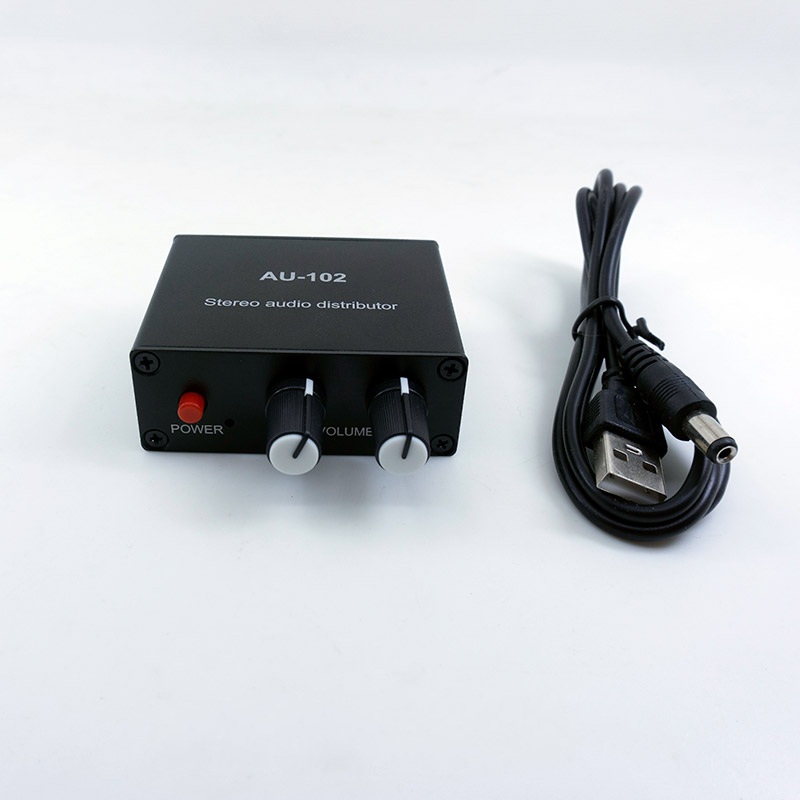 AU-102 1 Input 2 Output Stereo Music Audio Signal Pre-amplifier Amp Headphone Amplifier Board Gain 3.5MM Volume Control Tone