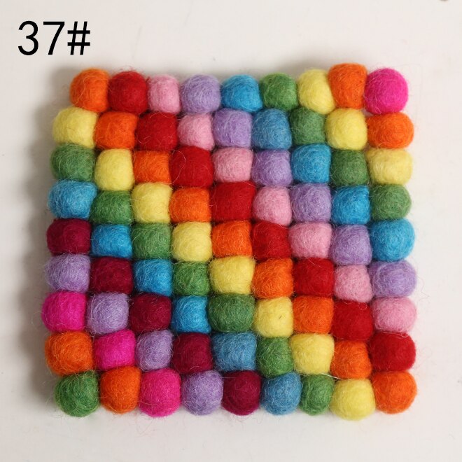 Set de table, boule en feutre en laine 10cm, 4 pièces, boules en feutre isolant thermique: C