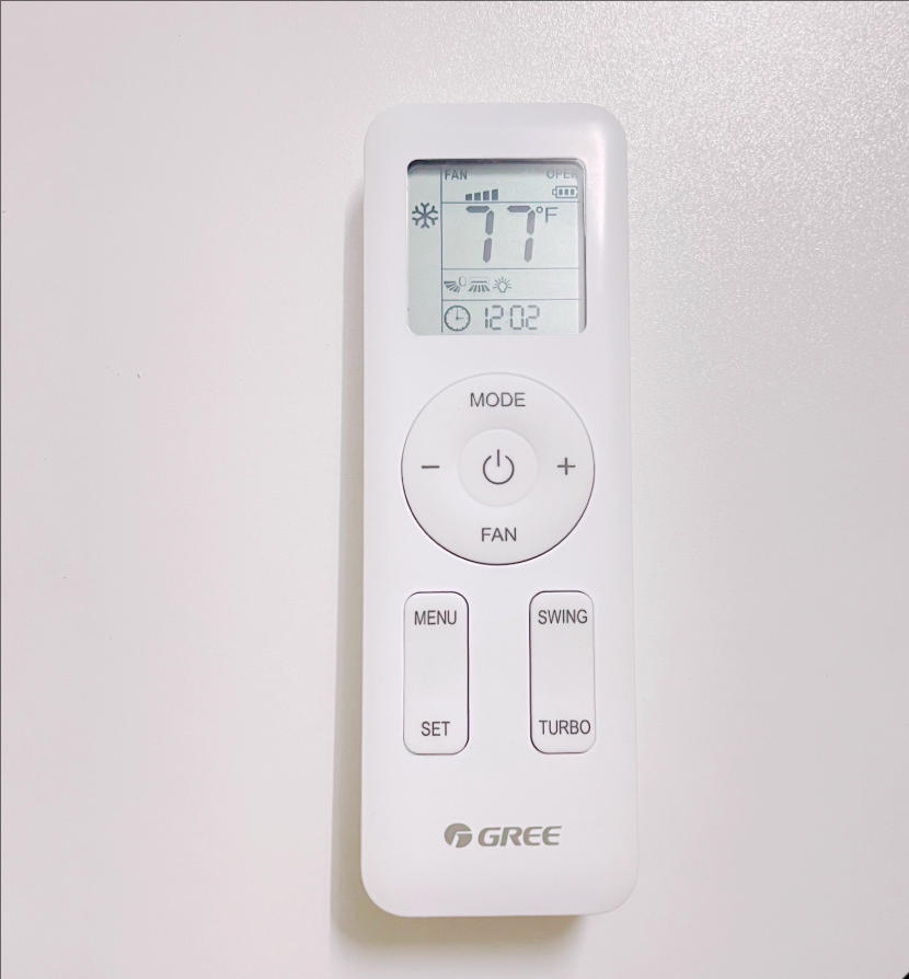 Gree's gloednieuwe originele afstandsbediening met verschillende Engelse versies, compatibel met zowel split als kastmachines: Paars