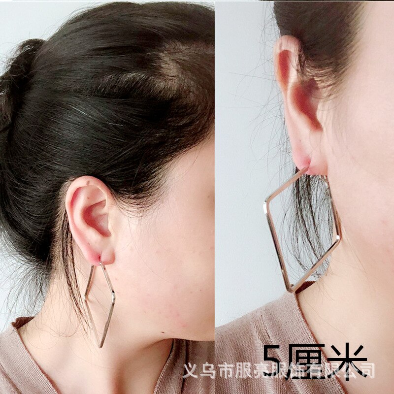 Clip On The Ear Without Piercing Earrings for Women Jewelry Fine Accessories Non Pierced Girl Students Ladies Earrings