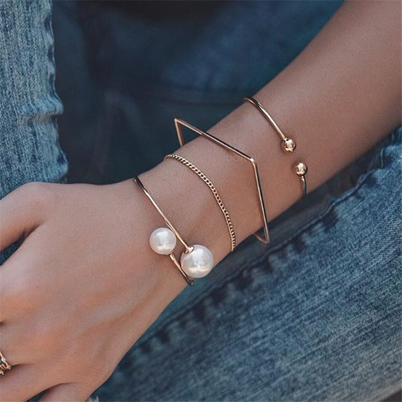 4 teile/satz modisch Gold Farbe Nachahmung Perle Geometrische Böhmischen Verknüpfung Kette Armbinde einstellen Jahrgang Armbänder für Frauen Schmuck: Ursprünglich Titel