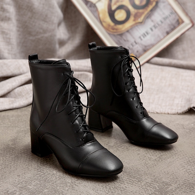 Ankelboots svarta vita stövlar kvinnor casual låga klackar korta stövlar snörning pu läder stor storlek 34- 43 skor kvinna höst