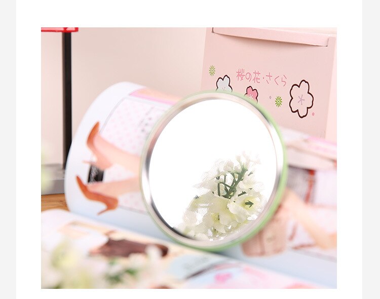 10-50pc/ lot queens serie kosmetiske spejl / søde kvinder makeup lomme mini spejle / bærbart spejl / flot