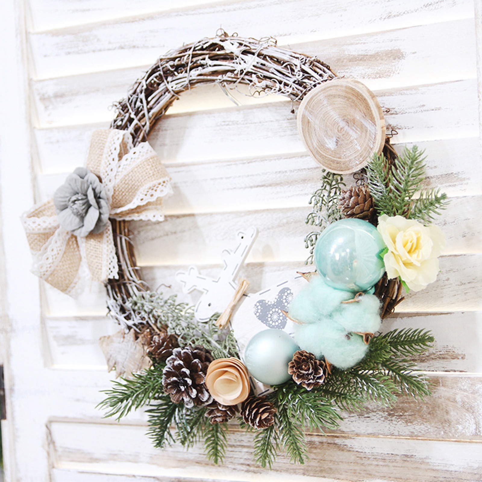 Christmas Decoration Rattan Wreath Metal Circle Wreath Floral Decoration Circle Furnishing for Home Hanging Artificial Flower