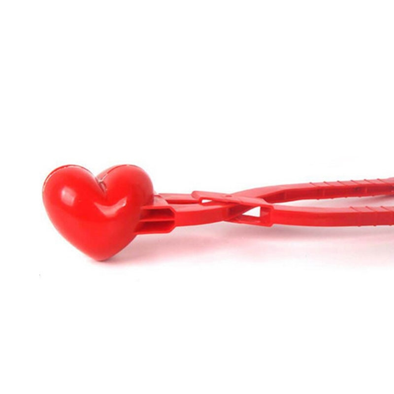 Plastic Sneeuwbal Maker Clip Cartoon Rode Liefde Hart Sneeuwbal Clip Winter Sneeuw Zand Mold Tool Voor Sneeuwballengevecht Outdoor Fun sport