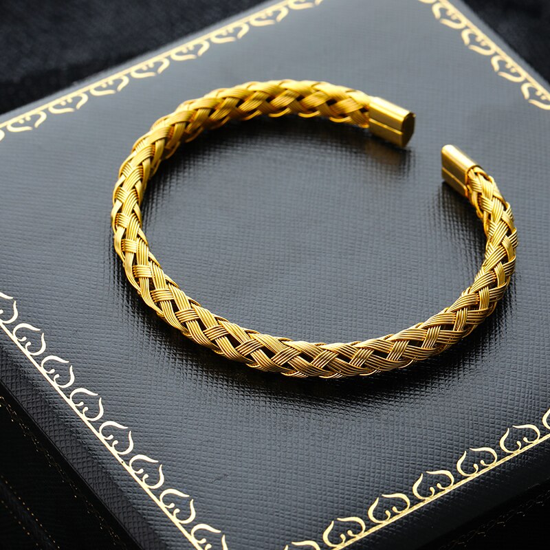 Braccialetti intrecciati in acciaio inossidabile braccialetti da uomo per uomo e donna gioielli regalo braccialetti con chiusura magnetica semplice braccialetti all&#39;ingrosso