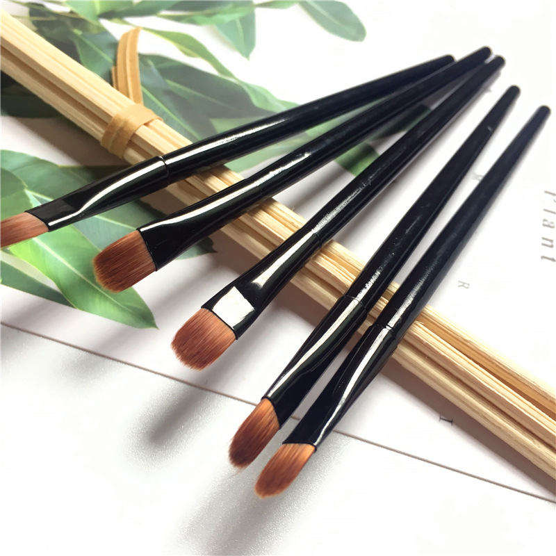 Pincel redondo para maquillaje, accesorio de belleza para labios, cejas, sombra de ojos, corrector, accesorios de maquillaje