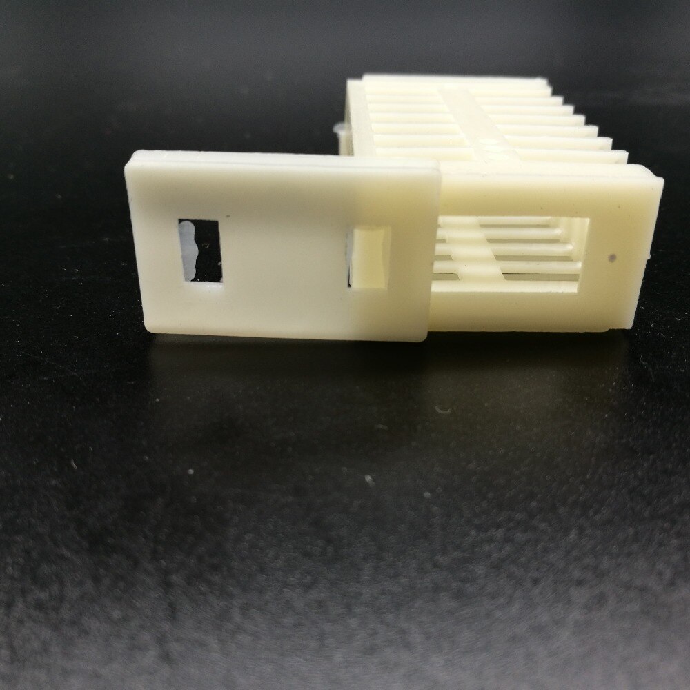 B King of beekeeping tools plastic cage prison queen bees multifunctional queen cage king prisoner in a cage bee hives
