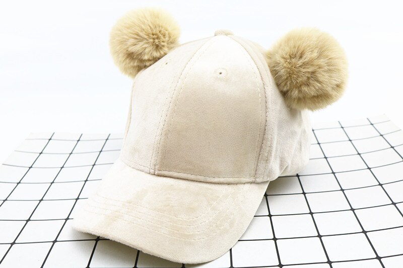 Babyhattar barns dubbla hårboll guld sammet enfärgad keps höst och vinter pojkar och tjejer böjer sig längs baseballkepsen: Beige
