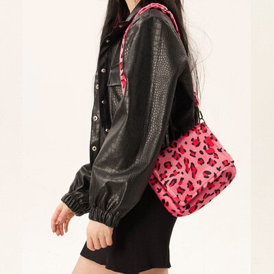 INS Thailand Non-Mainstream Autumn and Winter Cute Color Plush Leopard Pink Color Bags: Pink leopard