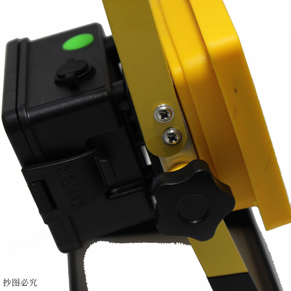 Led Spotlight 18650 light 30W 20leds light Waterproof Outdoor led rechargeable Flood light US EU charger 3x18650 battery