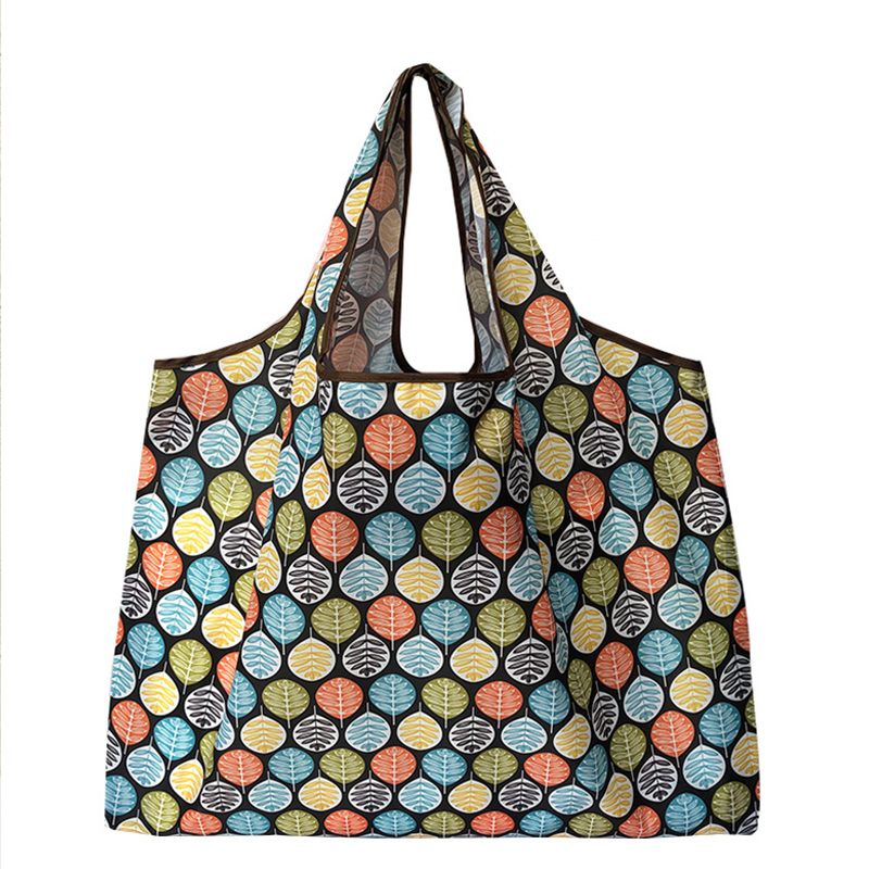 Pocket Tote Women Bag Eco-Friendly Folding Shopping Bag Reusable Portable Shoulder Handbag for Travel Supermarket: light yellow