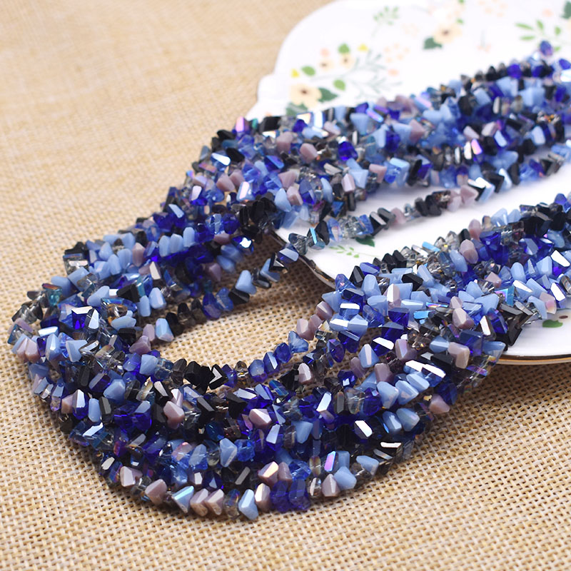 6mm blandede farver facetslebne trekantede glasperler løse spacer glasperler til smykkefremstilling af øreringe gør-det-selv: Guld