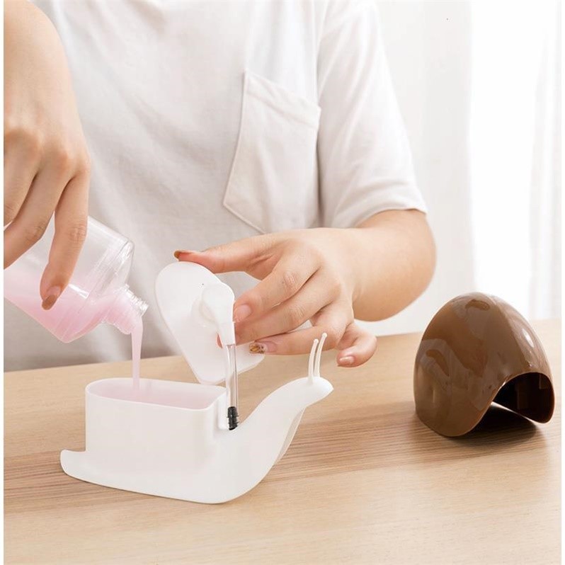 Snail Liquid Soap Dispenser Facial Cleanser Organize Bottle Shampoo Shower Gel and Lotion Storage Bottles 120ml