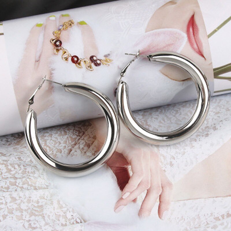 Oro Hoops Orecchino Ragazze Alla Moda Elegante Delle Donne Degli Orecchini Dell'annata Gioielli Coreano Piccoli Orecchini A Cerchio