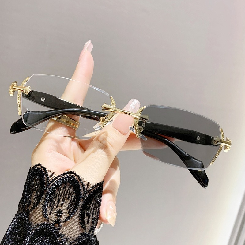 Frameless Photochromic Myopia Glasses Premium Metal Eyeglass Frame Fashionable Trimmed Delicate Anti Blue Light Glasses: Gold / +200