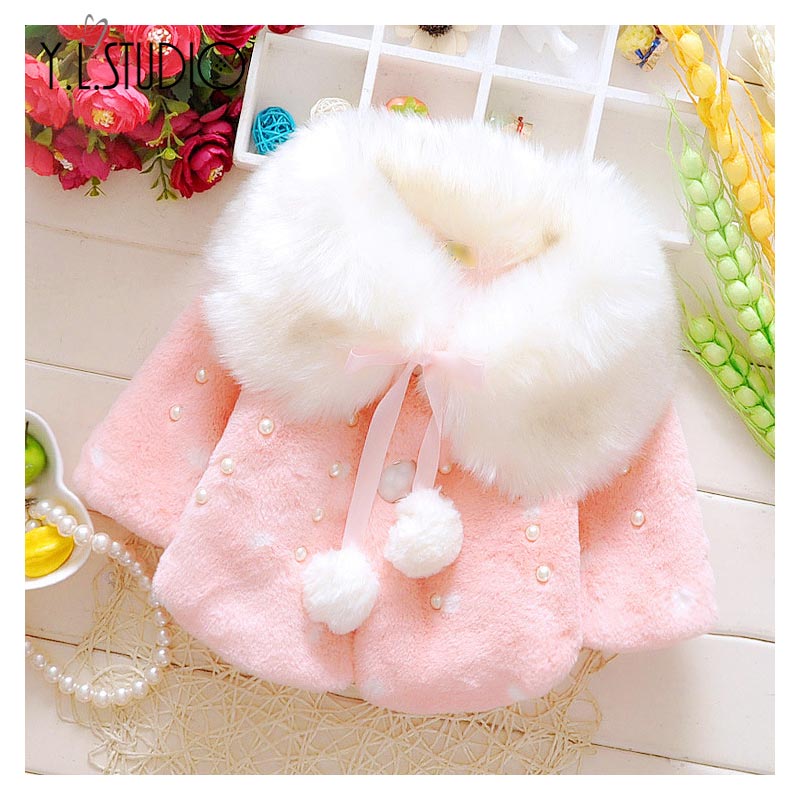 Winter peuter meisjes mantel cape jas dikke warme imitatiebontjas schattige stippen bal strik baby bovenkleding kindermeisjeskleding