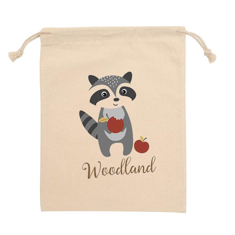 Table centre de table avec motif animaux bois et jungle, sac bonbons pour fête pour anniversaire, réception pour bébé, pour découvrir le genre, accessoires décoratifs présents
