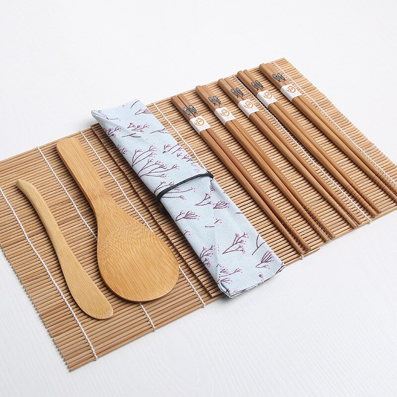Diy sushi madlavningsværktøj sæt sushi maker sæt til kød sushi bambus sæt  (2 sushi måtter 1 ris shaker 1 paddy padle 5 spisepinde): Default Title