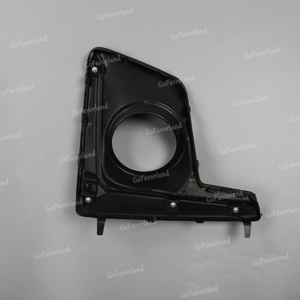 Front Right Fog Light Cover / Bezel For 2016-2017 Subaru Crosstrek