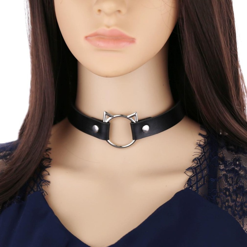 Damski czarny syntetyczny skórzany seksowny kołnierz z kociakiem Choker kołnierz z klamrą Goth alternatywny cienki gotycki naszyjnik nabijany ćwiekami Punk