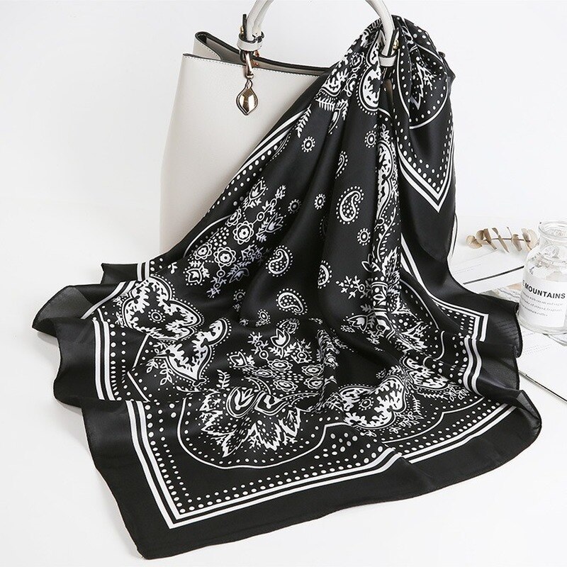 Hovedtørklæde damemærke luksus plaid print tørklæde hals silketørklæder 70cm firkantede sjaler og wrpas hår tørklæder bandana
