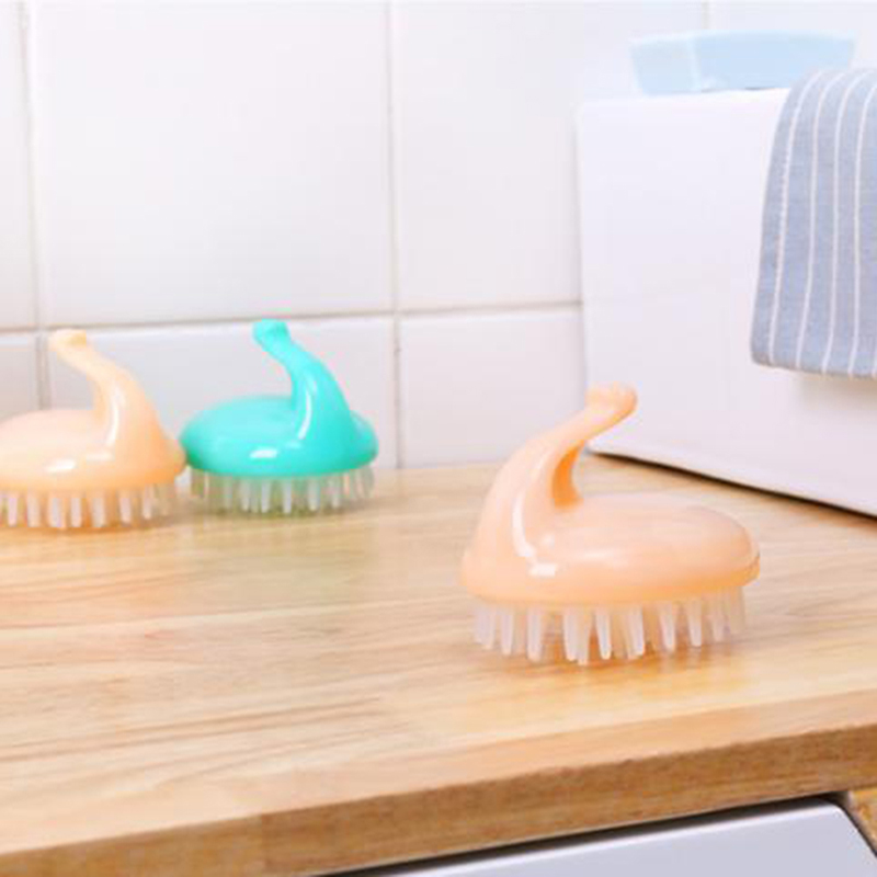 Toddler Soft Plastic Body Cleaning Brush Baby Face Washing Exfoliating Brush Baby Head Skin Bath Brushes Shower Accessory