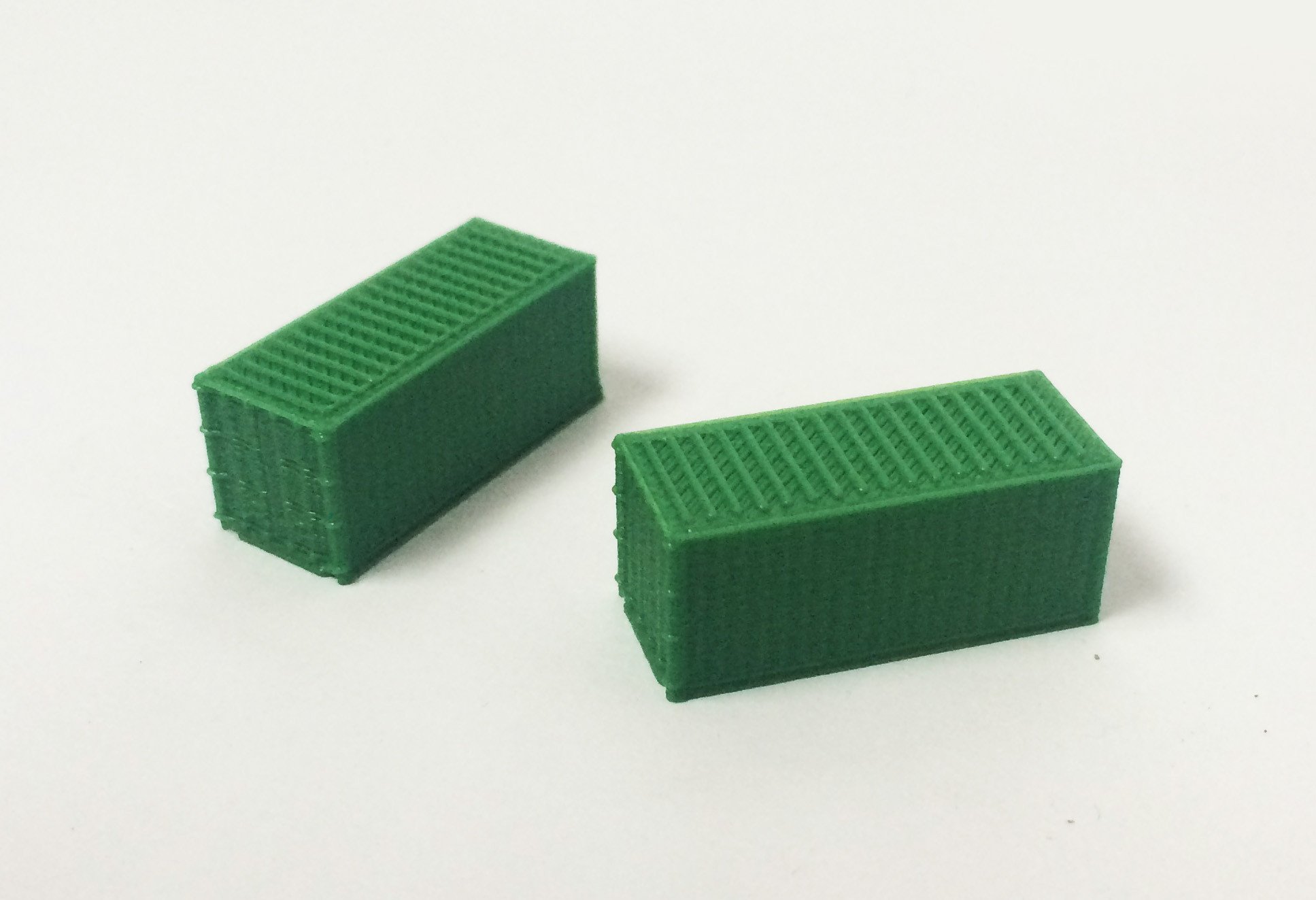 Outland Models 20ft / 40ft Freight Container Z Scale Train Railroad Accessories