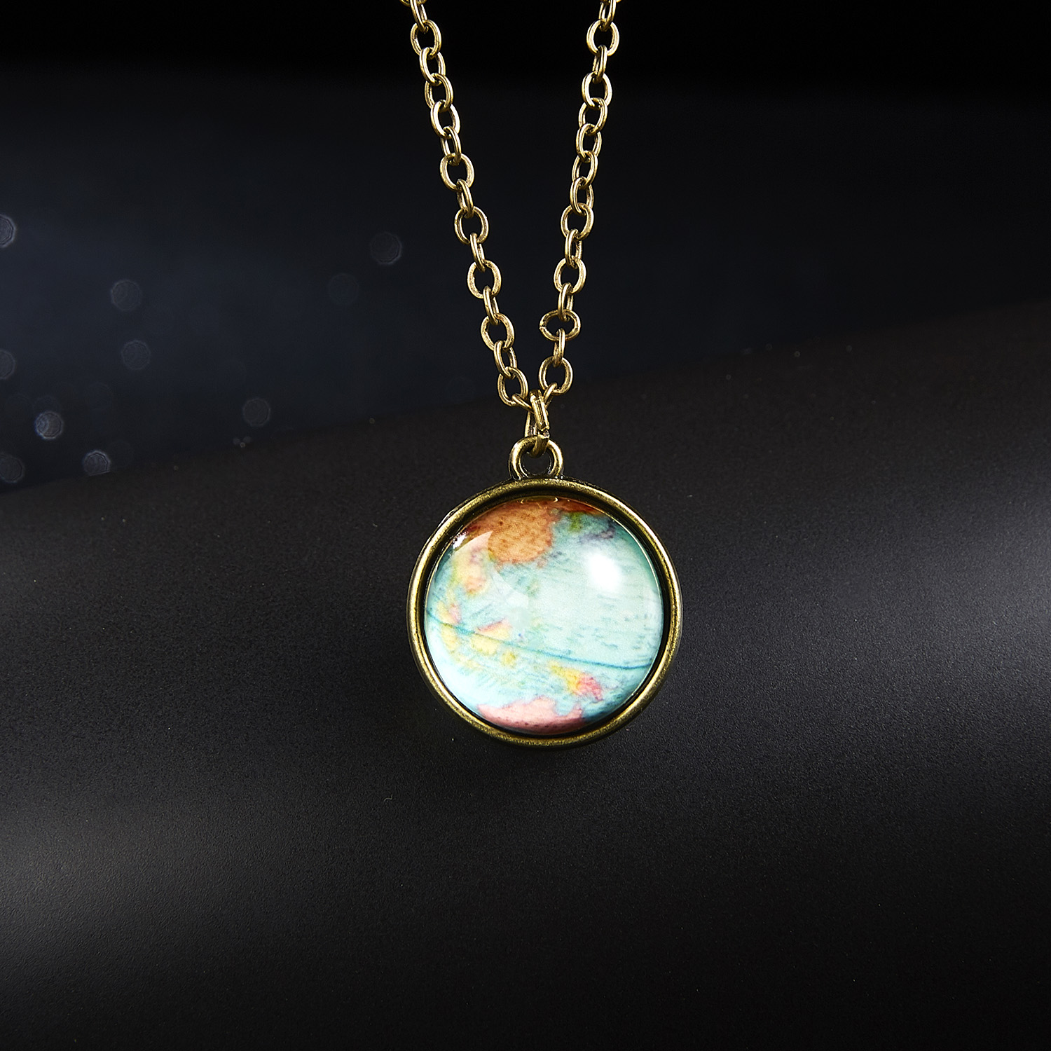 1Pc Statement Prachtige Kleurrijke Glas Galaxy Planet Earth Universe Bal Hanger Ketting Glow In The Dark: NC18Y0750-12