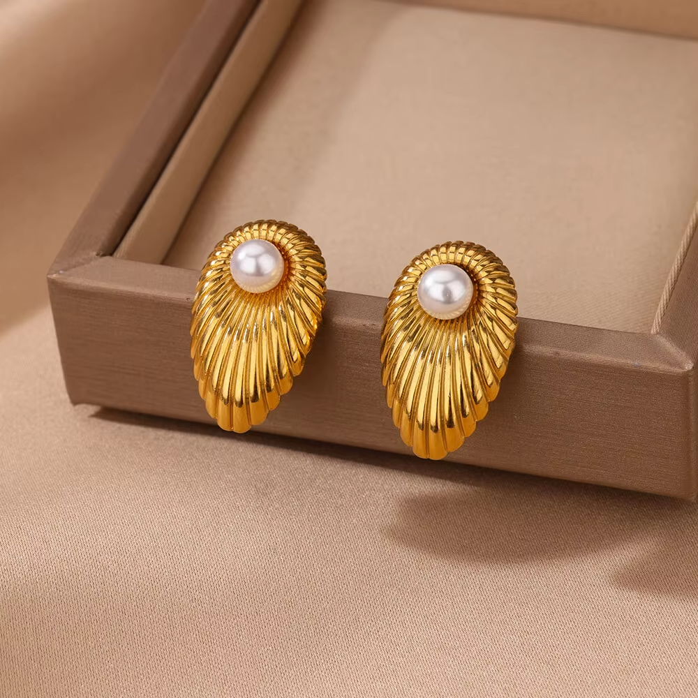 Geometric Flower Stainless Steel Earrings Women Sweet Sunflower Star Gold Color Ear Piercing Jewelry Wedding Accessories: Blue white zinc plated