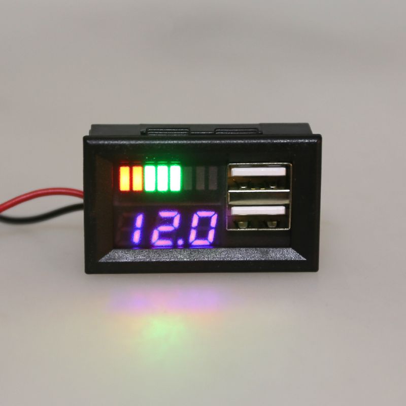 Blau LED Digital Anzeige Voltmeter Mini Spannung Meter Volt Tester Tafel Für DC 12V Autos Motorräder Fahrzeuge USB 5V2A ausgang