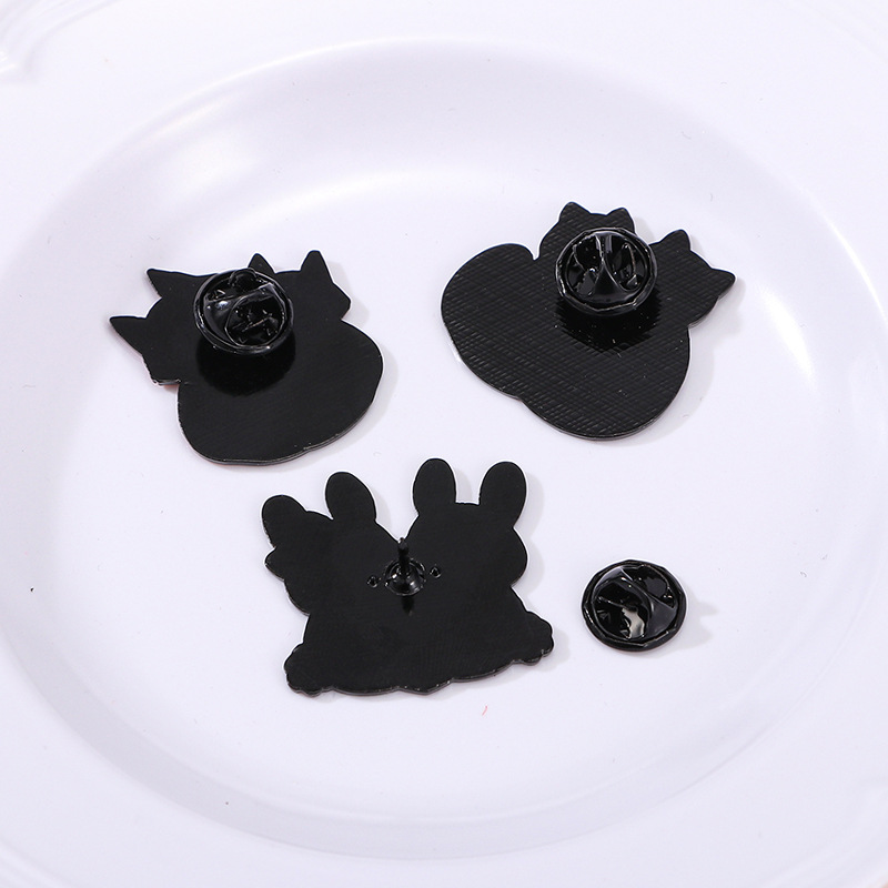 4 Stuks Cartoon Dierenhartliefhebbers Emaille Pin Creatieve Pinguïn Kat Konijn Vos Metalen Broche Badge Rugzak Kleding Hoed Accessoires