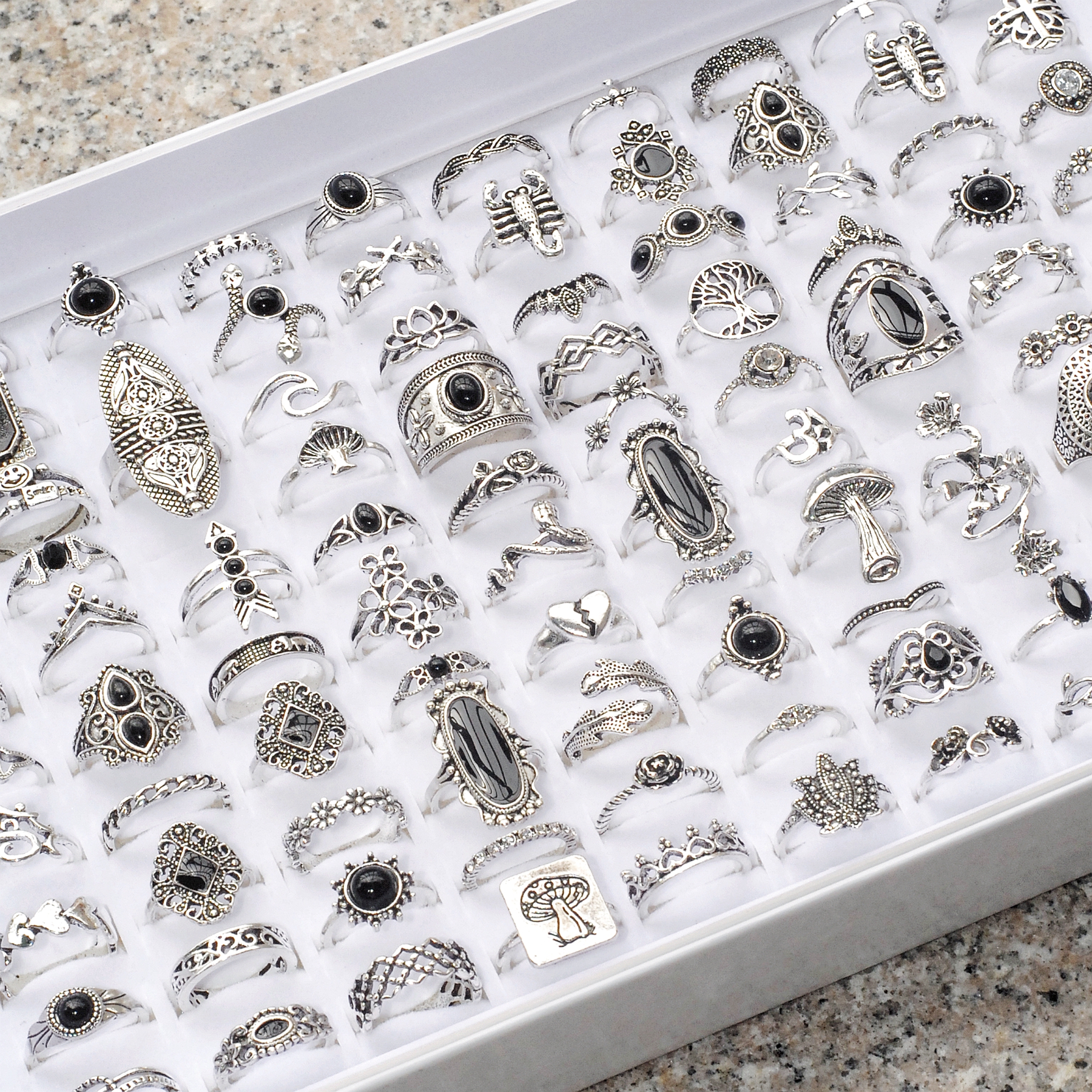 20/30/50pcs Bulk Mix Bohemia Vintage Rings For Women Ancient Silver Plated Metal Charms Party Finger Jewelry