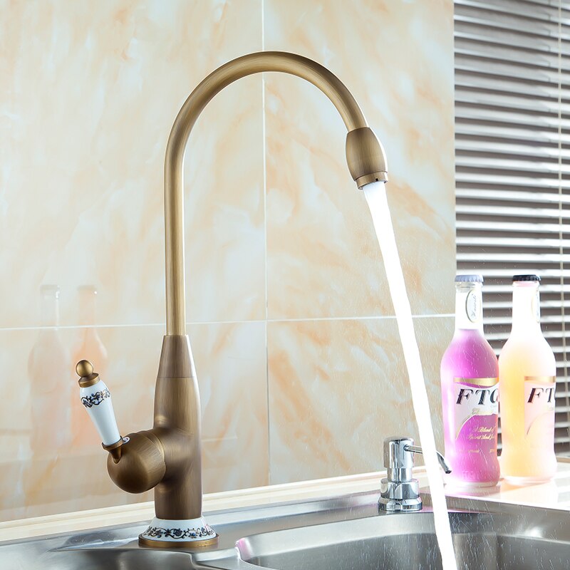 Torneiras de cozinha bronze antigo acabamento bronze torneiras de água da cozinha bica giratória vanity sink mixer clássico único punho