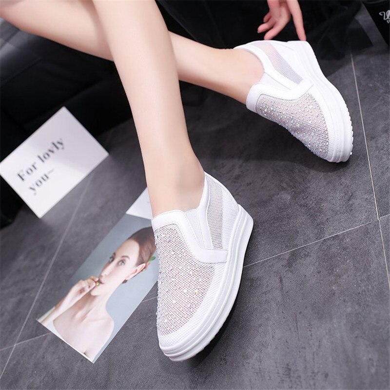 Pustende mesh hvit kile sneaker høy plattformhøyde økt skjulte sko sommer vill uformelt tykk såle nettsko