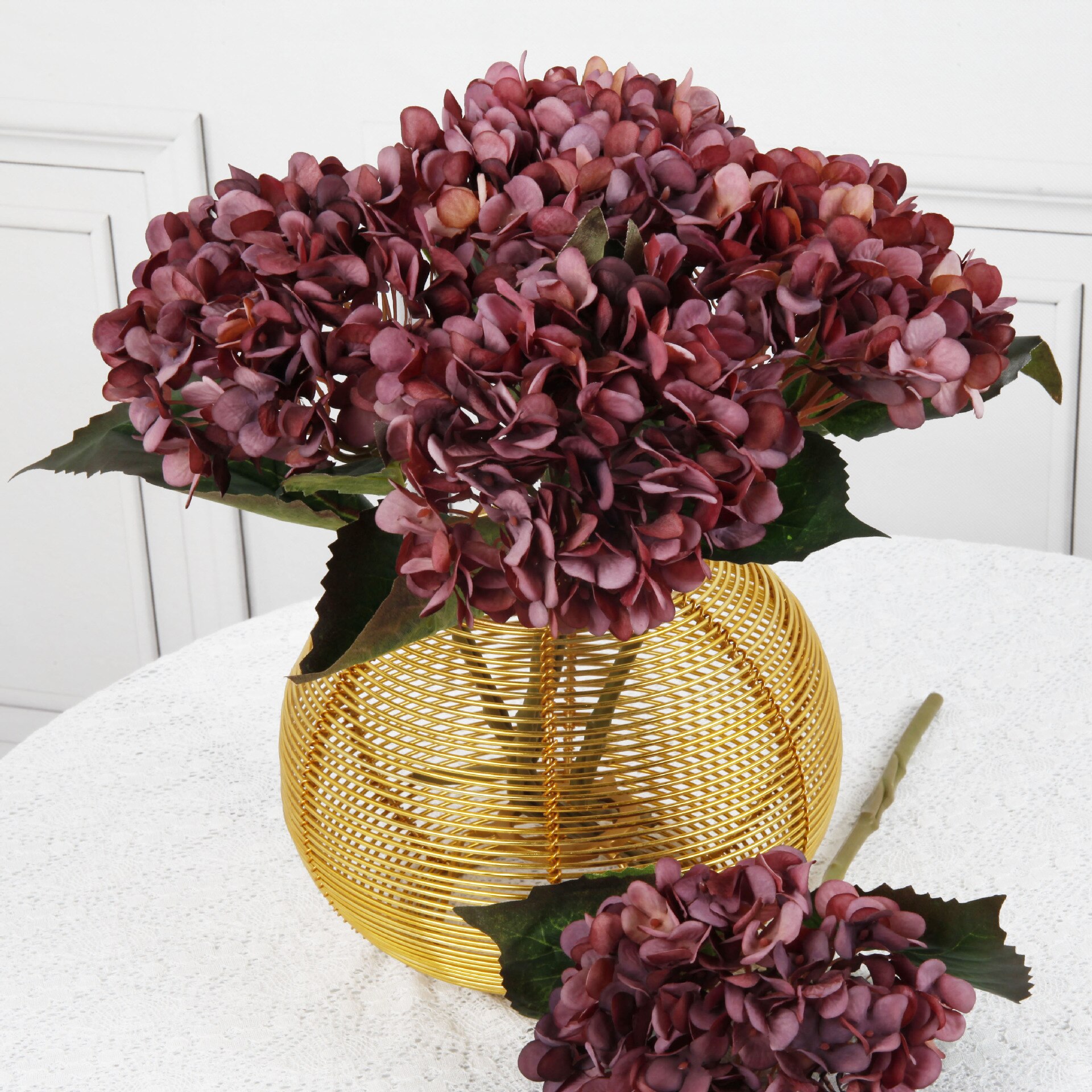 Single high simulation twig hydrangea