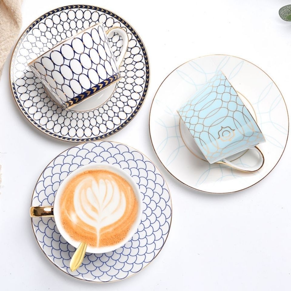 Ins – ensemble européen de tasses à café en céramique, tasse créative, maison avec soucoupe, cuillère, tasses à thé et soucoupes, Latte, pour amis