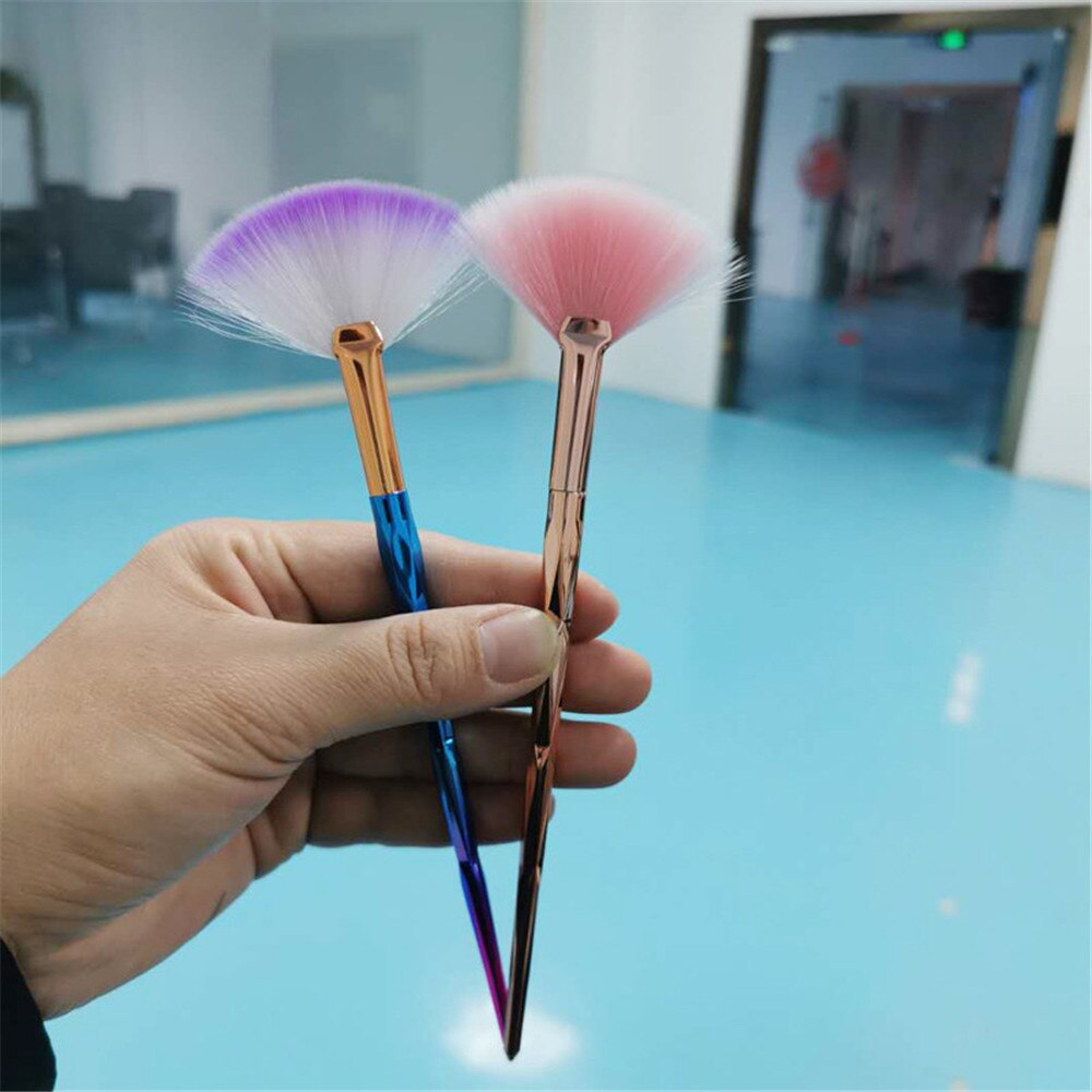 1 Pcs Professionele Make-Up Borstel Diamond Gezicht Fan Powder Brush Make-Up Tool Blush Kit