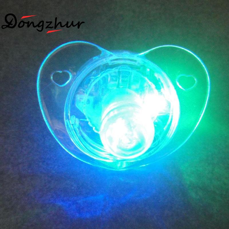 Neue Bunte Nachtlicht LED Schnuller Rave Binkie Weiches Licht Up Spielzeug Halskette Glowing Blinkende Led Whistle Nippel Spielzeug