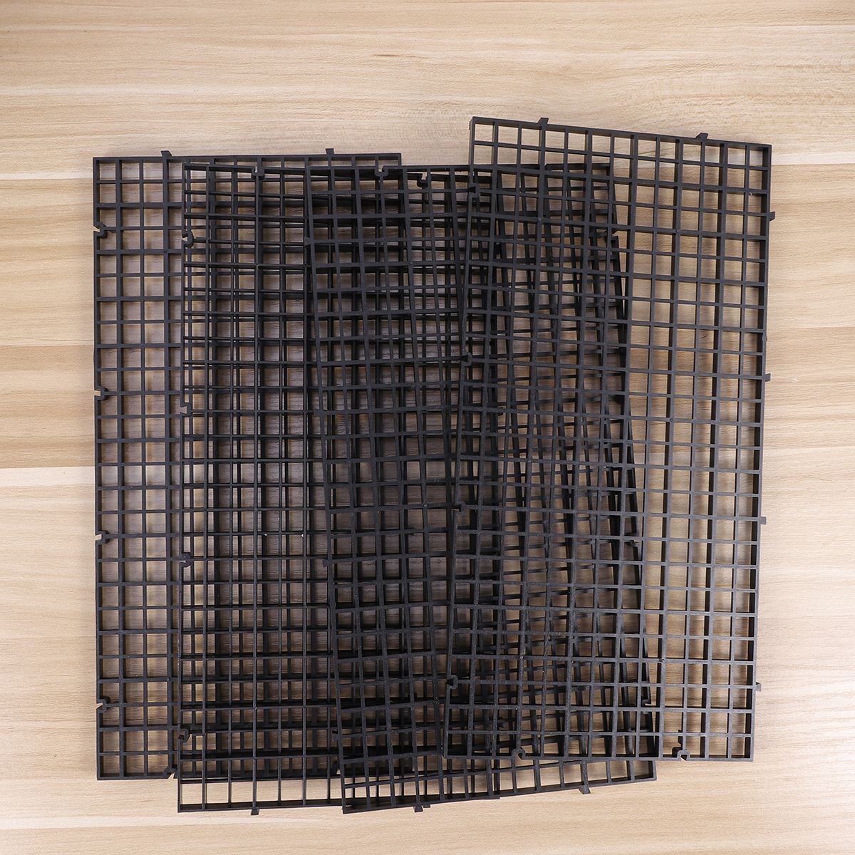 8 stk plastik akvarium isoleringsdeler filter gitterplade patition bord akvarium netdeler holder adskillelseskort (sort)