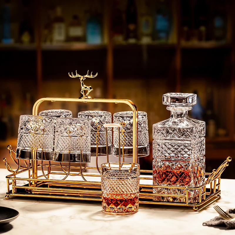 Kristallen whiskyglazenset, gegraveerde bier- en waterglazen, barset, premium glazen drankfles- en bekercollectie.