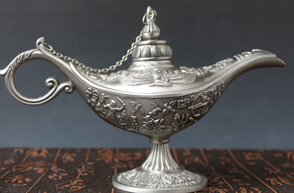 EXQUISITE CHINESE CARVED FLOWER LATIN LAMP