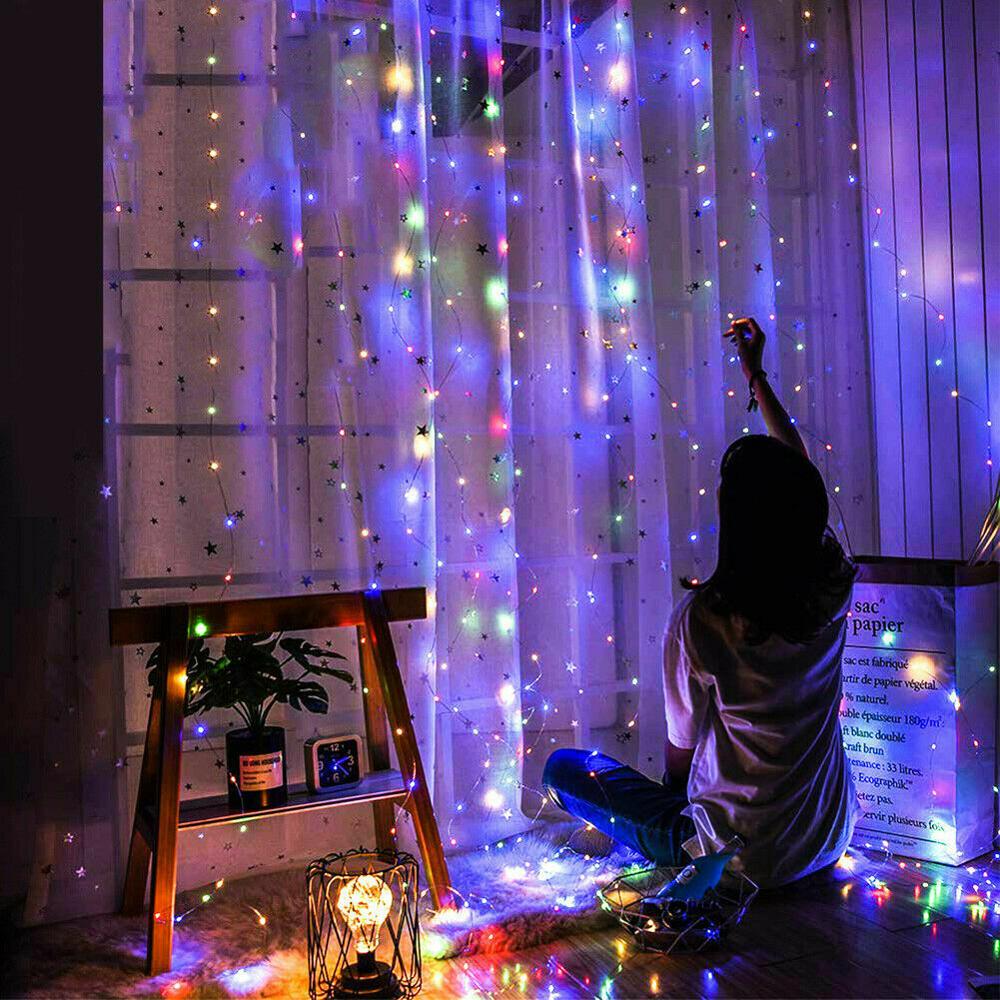 Rideau avec guirlande LED, lumière féérique, USB, avec télécommande, 3 m, décoration d'intérieur pour fenêtre et chambre, Noël et Nouvel An: multicolor / 3X3M-300LED
