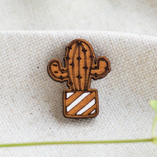 IOGA Cactus Brooch - Enamel Pin Badge - Decorative Accessory