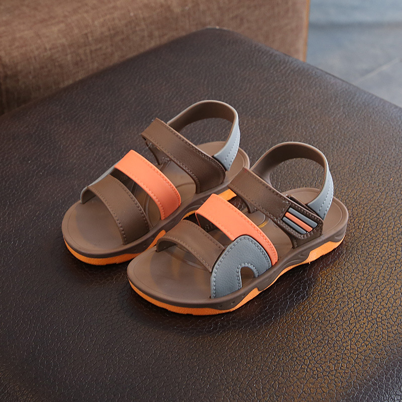 Sandalias semelle souple enfant sandales 2023 été dessin animé garçon sandales moyen à grand enfant chaussure de plage chaussure décontractée enfant chaussure garçon chaussure: Black / 28