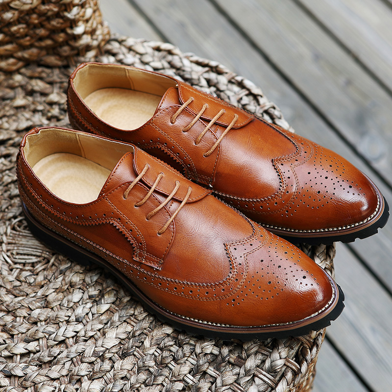 Män & #39 ;s klänning skor brogue blommönster herr formella skor läder lyxiga bröllopsskor rödvin herr oxford plus storlek 45