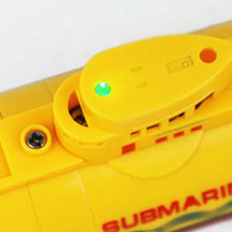 mini Rc sottomarino navata 6Ch Ad Alta Velocità Radio a distanza Modello di Telecomando Barca Elettrica Giocattolo per Bambini