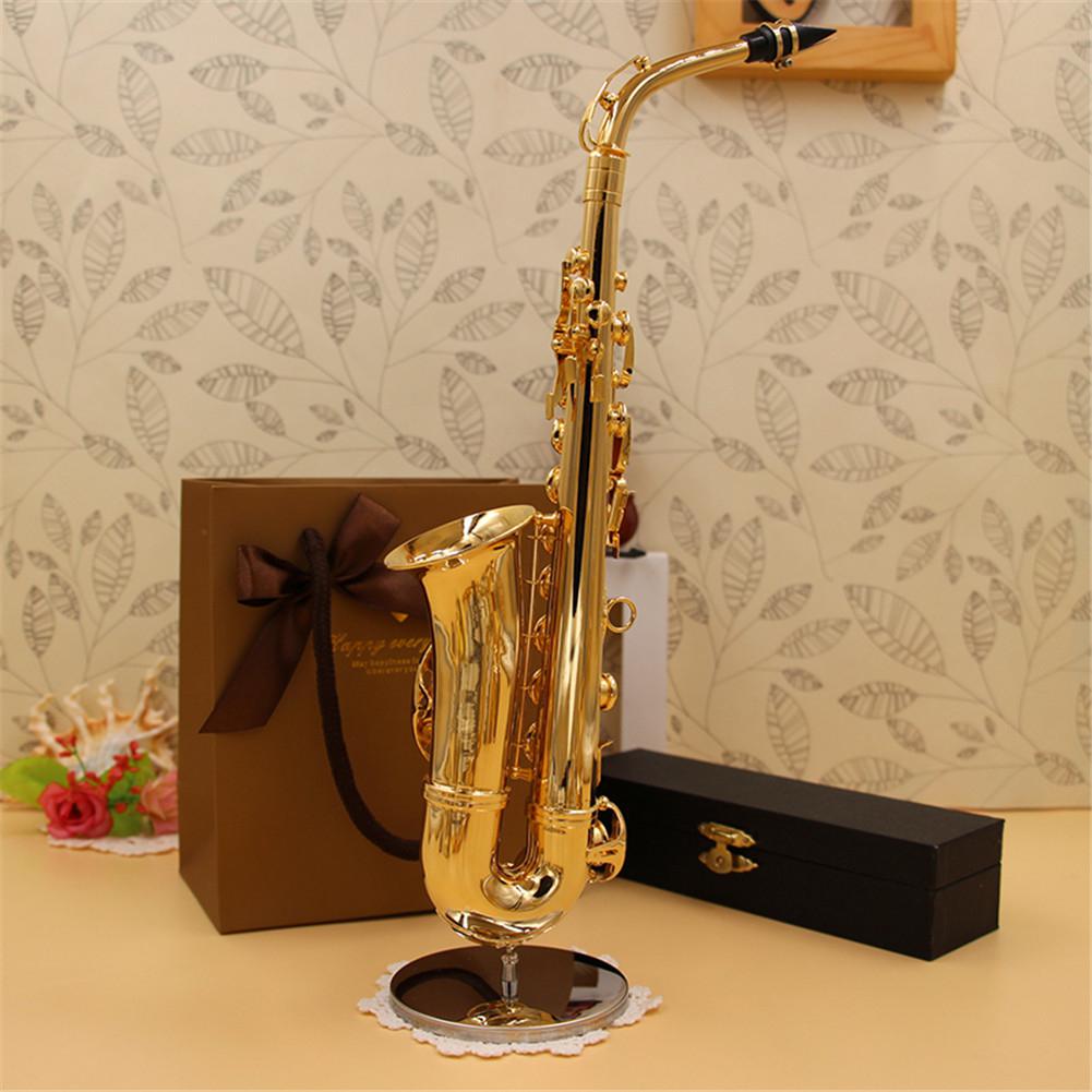 Mini Saxofoon Model Goud Muziekinstrument Koperen Broche Miniatuur Bureau Decor Display Met Doos + Beugel Sax Accessoires