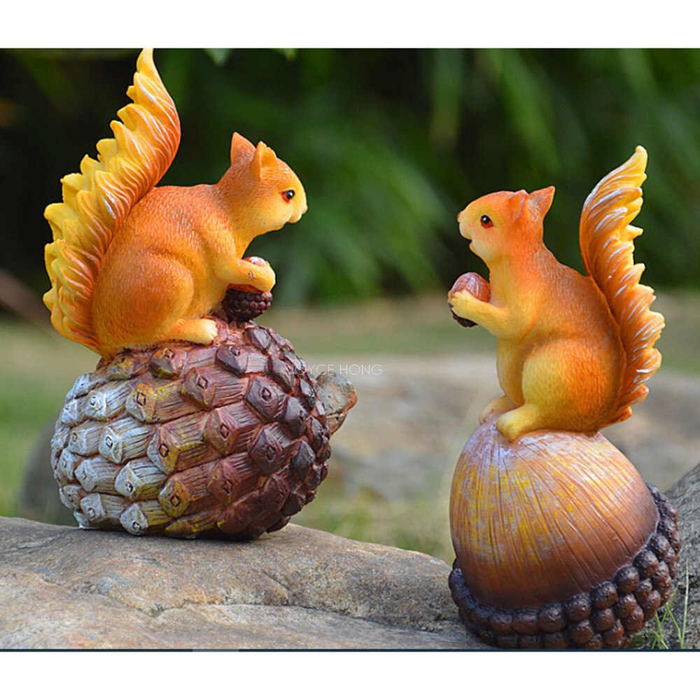 RESIN GARDEN SQUIRREL ANIMAL STATUE FIGURIUE GARDEN ORNAMENTS DECORATIONS FOR OUTDOOR GARDEN LAWN AND YARD