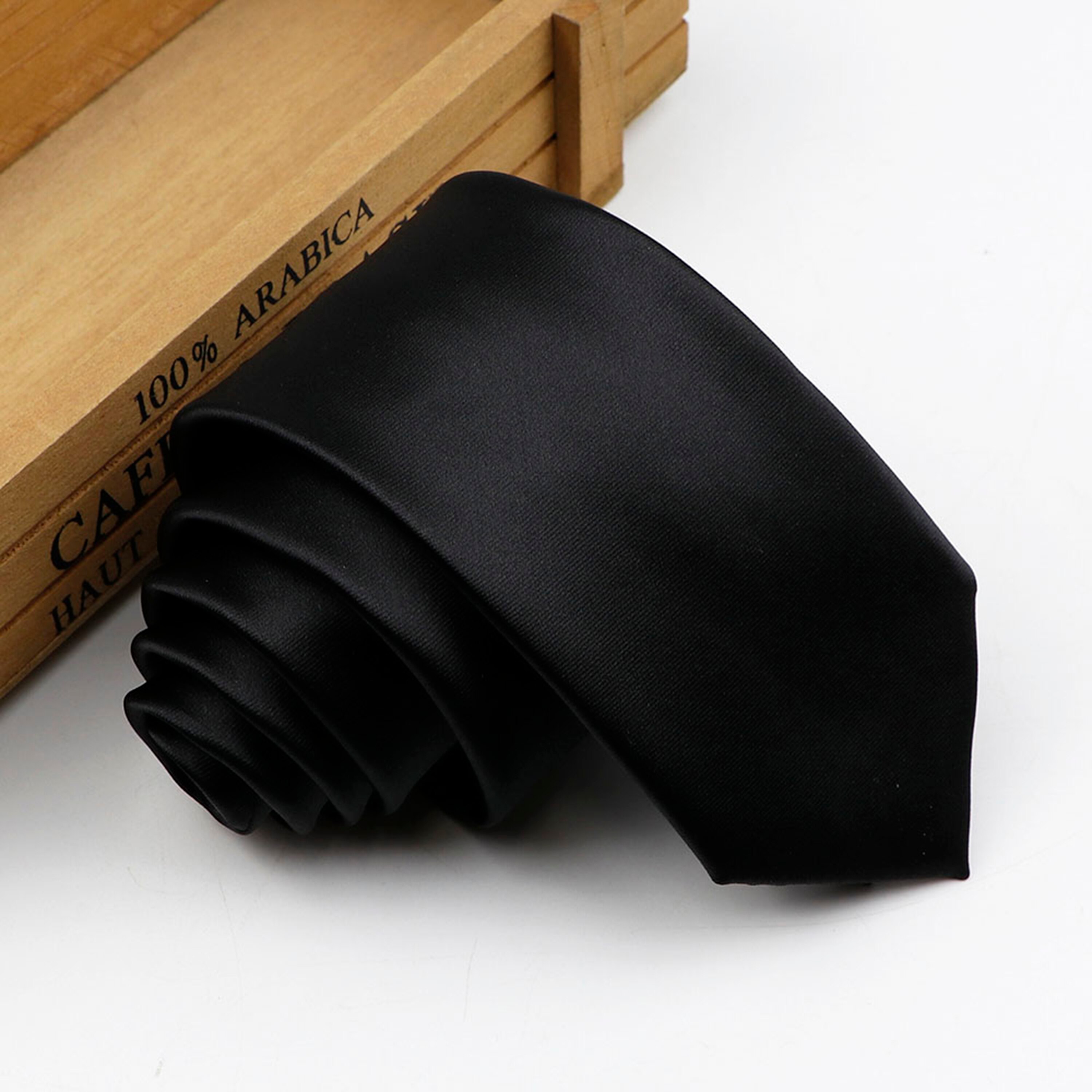 Cravate slim classique pour hommes, couleur unie, rouge, noir, bleu, pour bureau, fête de mariage
